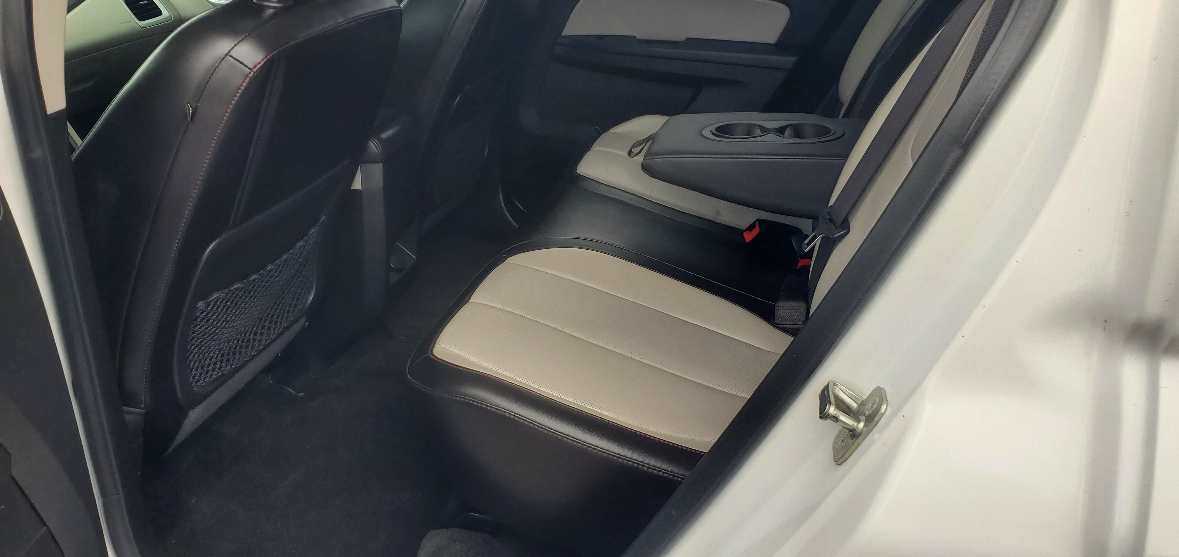 Vehicle photo 31
