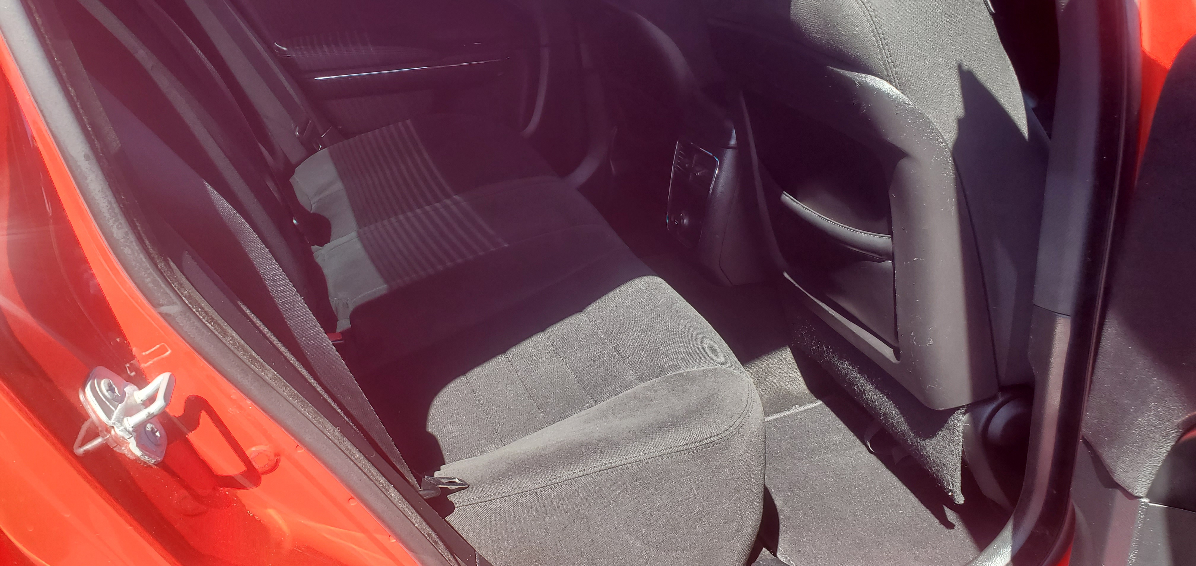 Vehicle photo 16