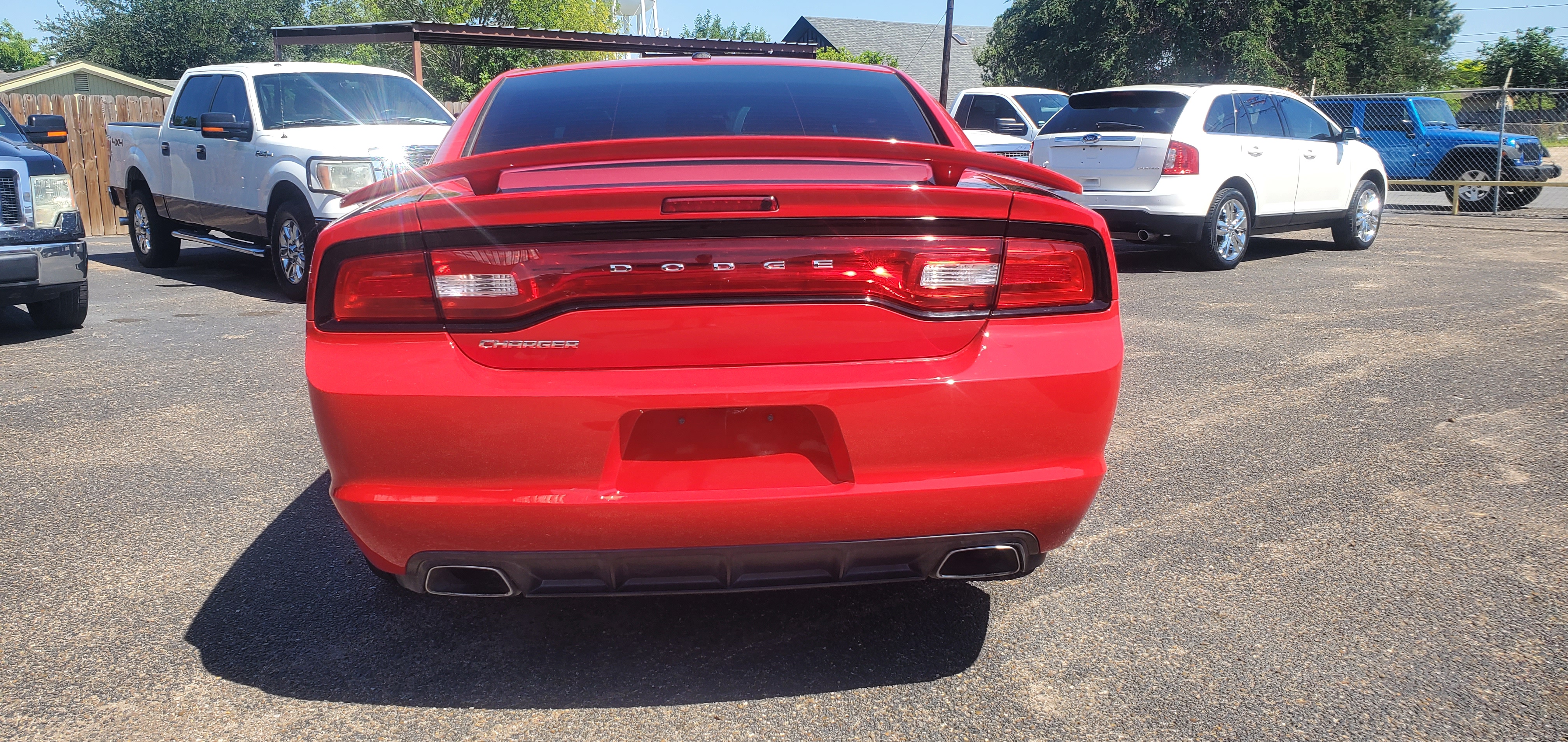 Vehicle photo 6