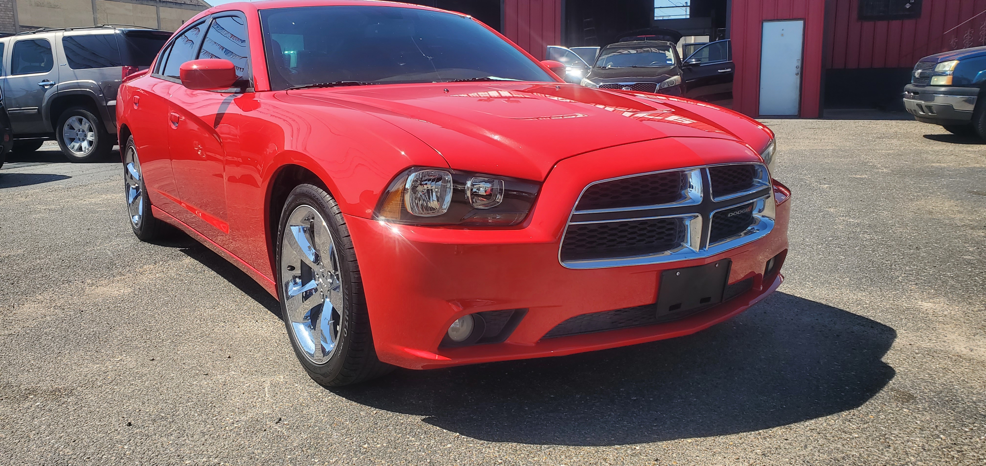 Vehicle photo 11