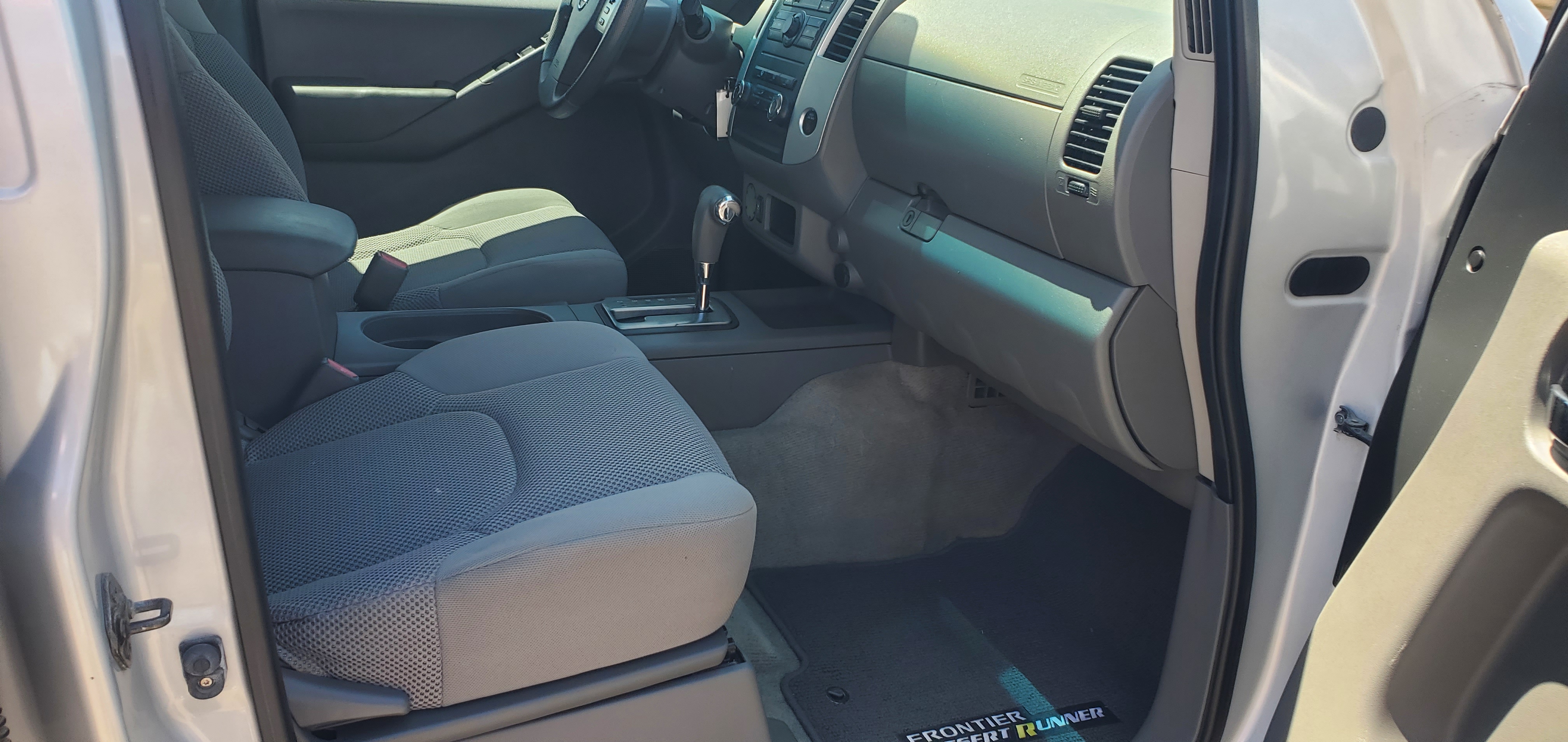 Vehicle photo 4