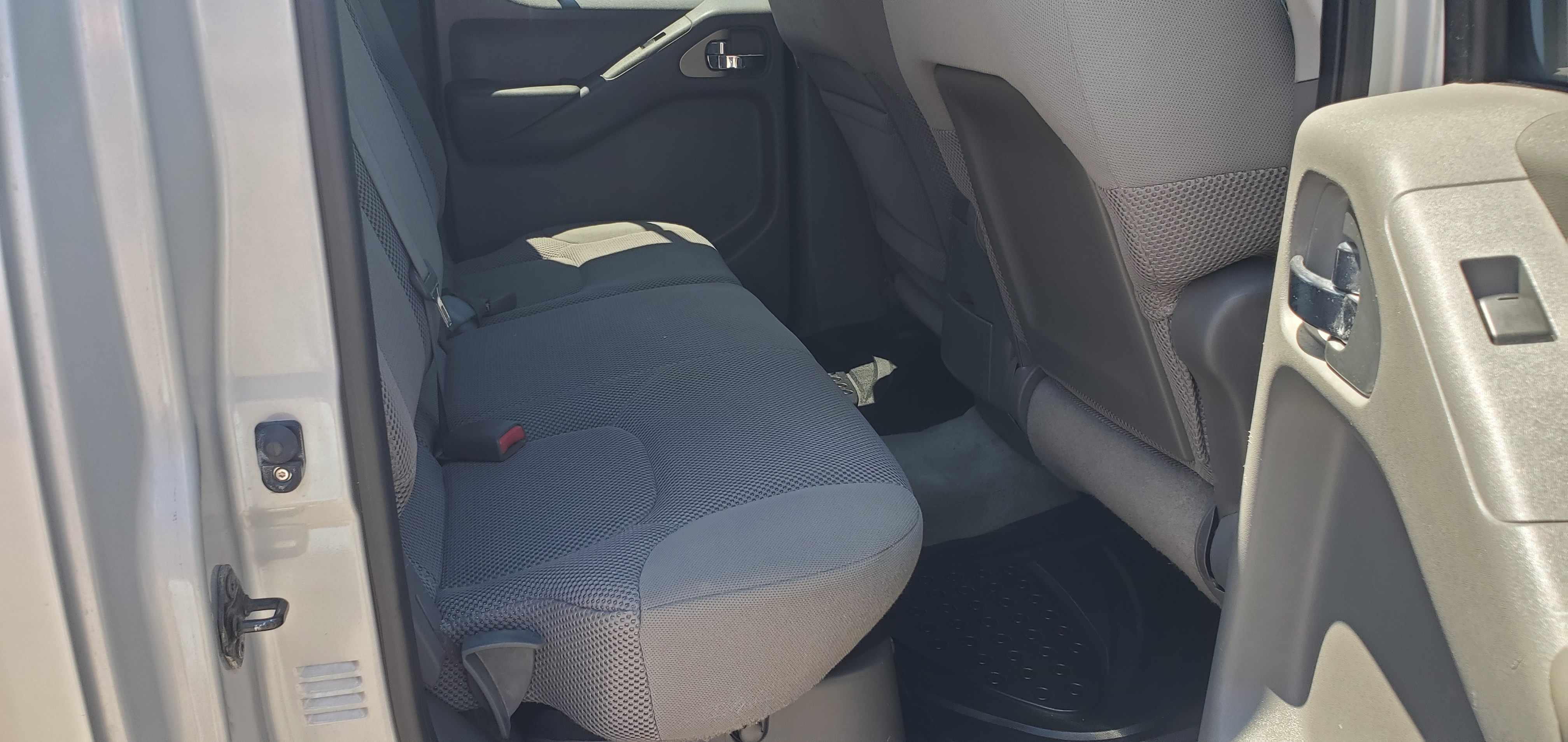 Vehicle photo 5