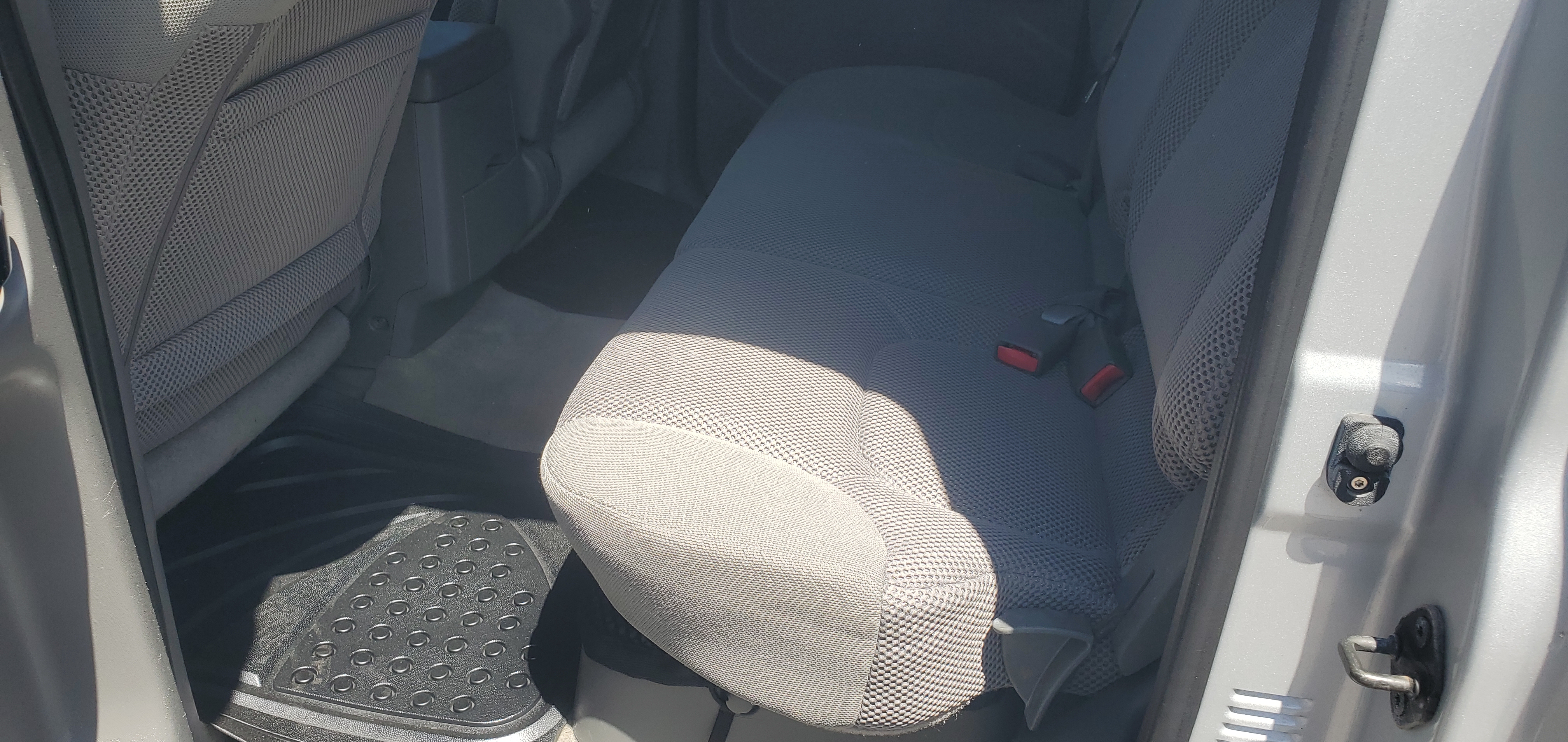 Vehicle photo 8