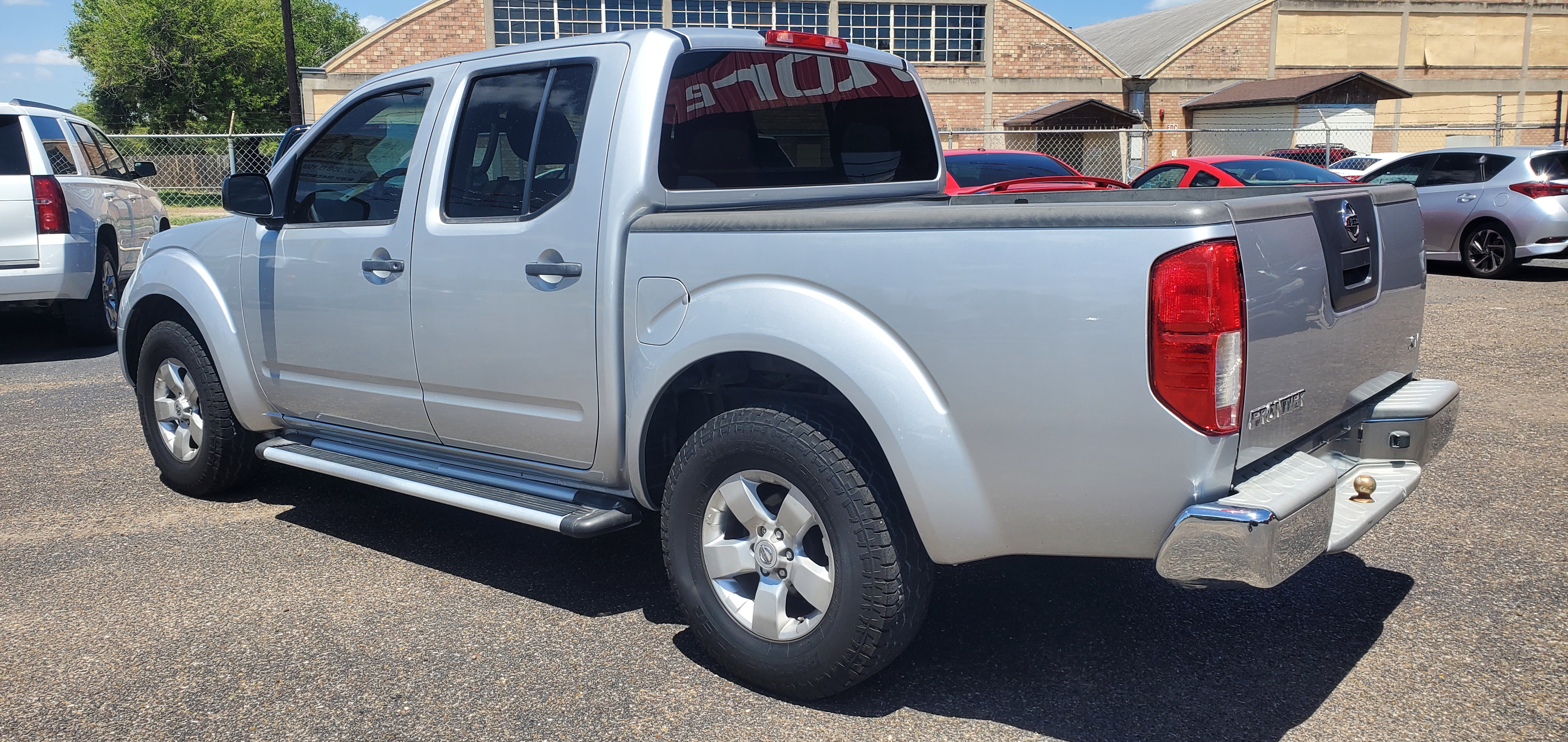 Vehicle photo 2