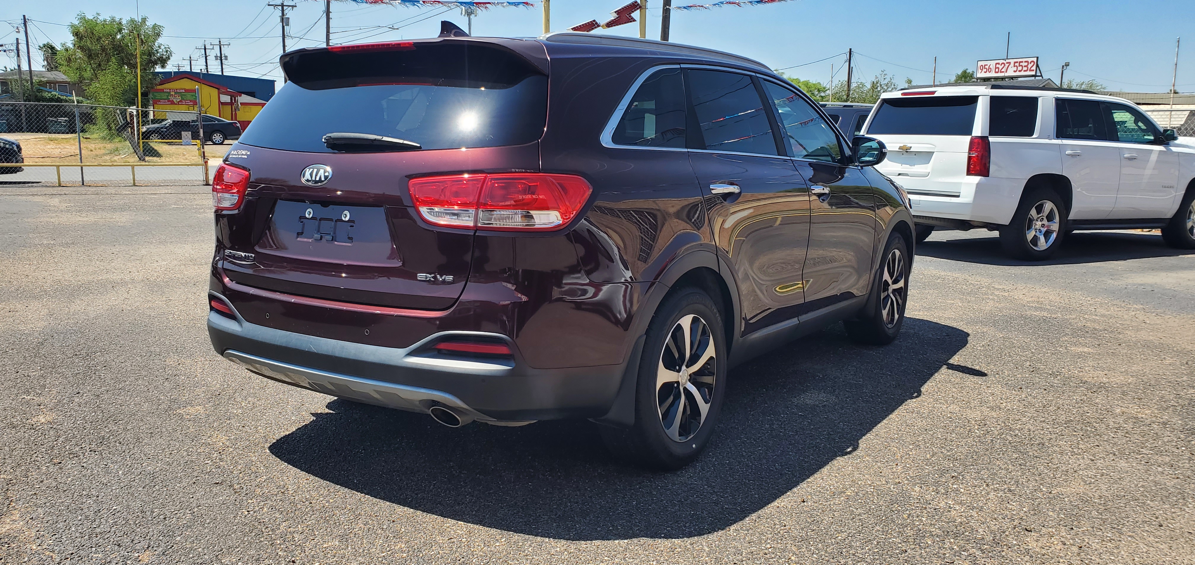 Vehicle photo 11