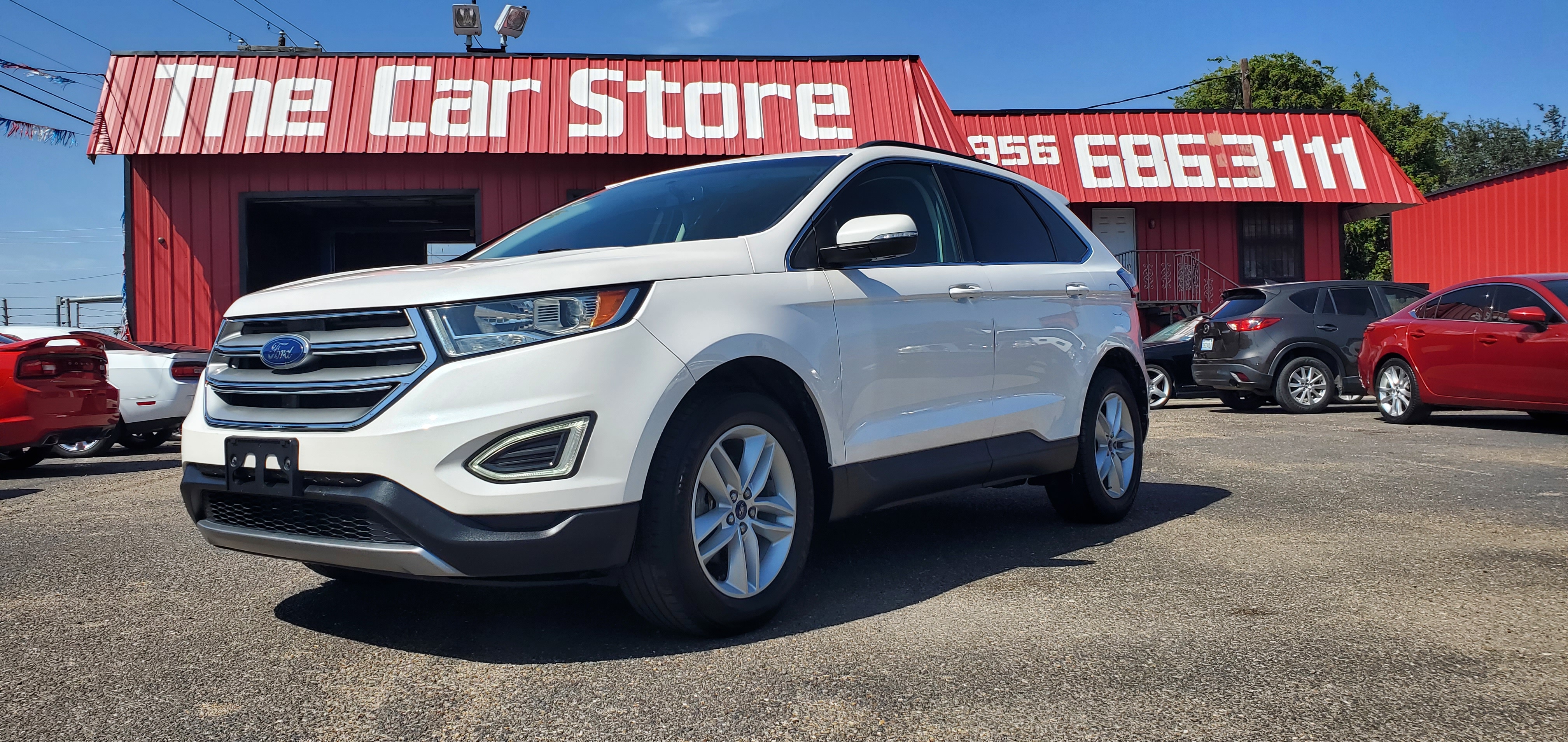 Vehicle photo 14