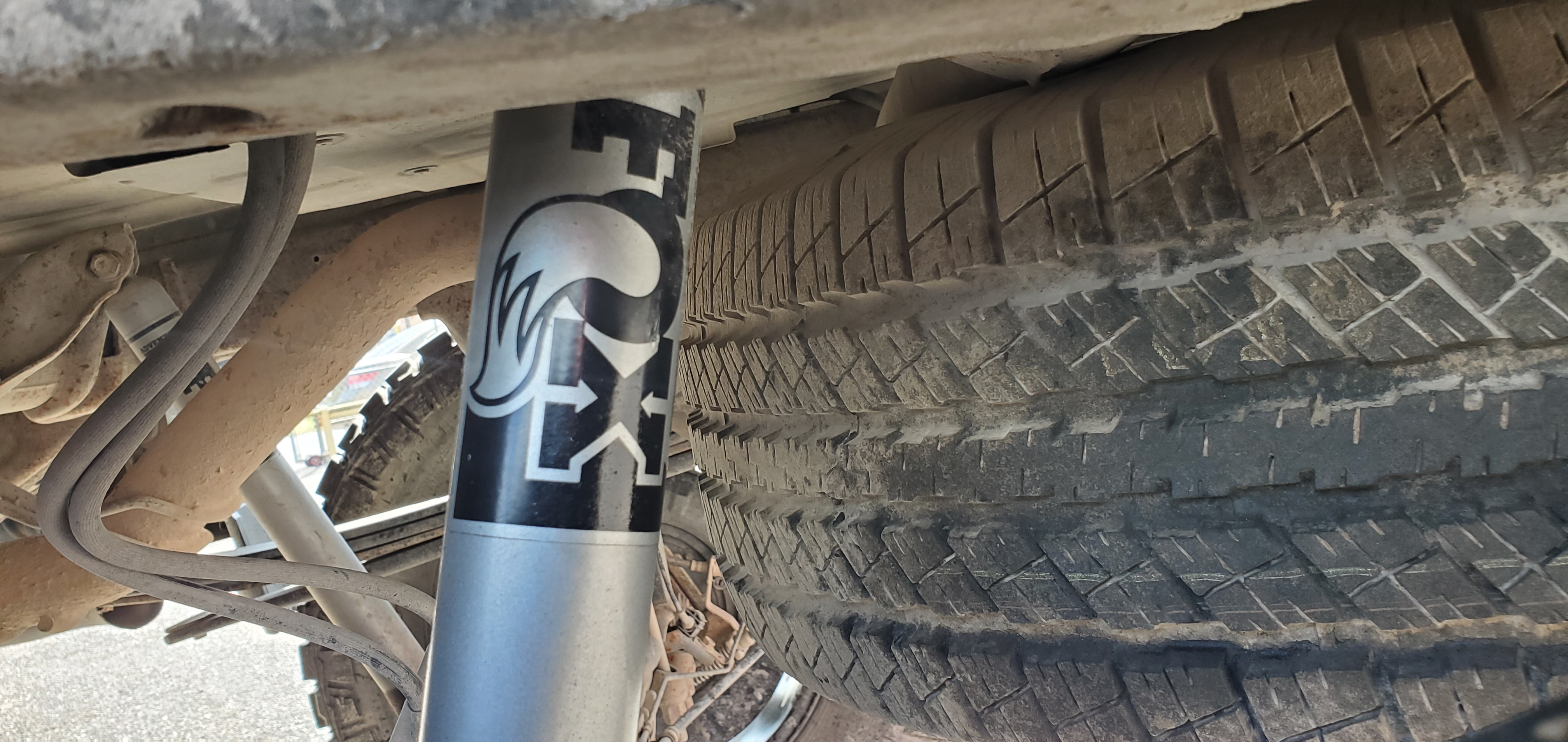 Vehicle photo 18